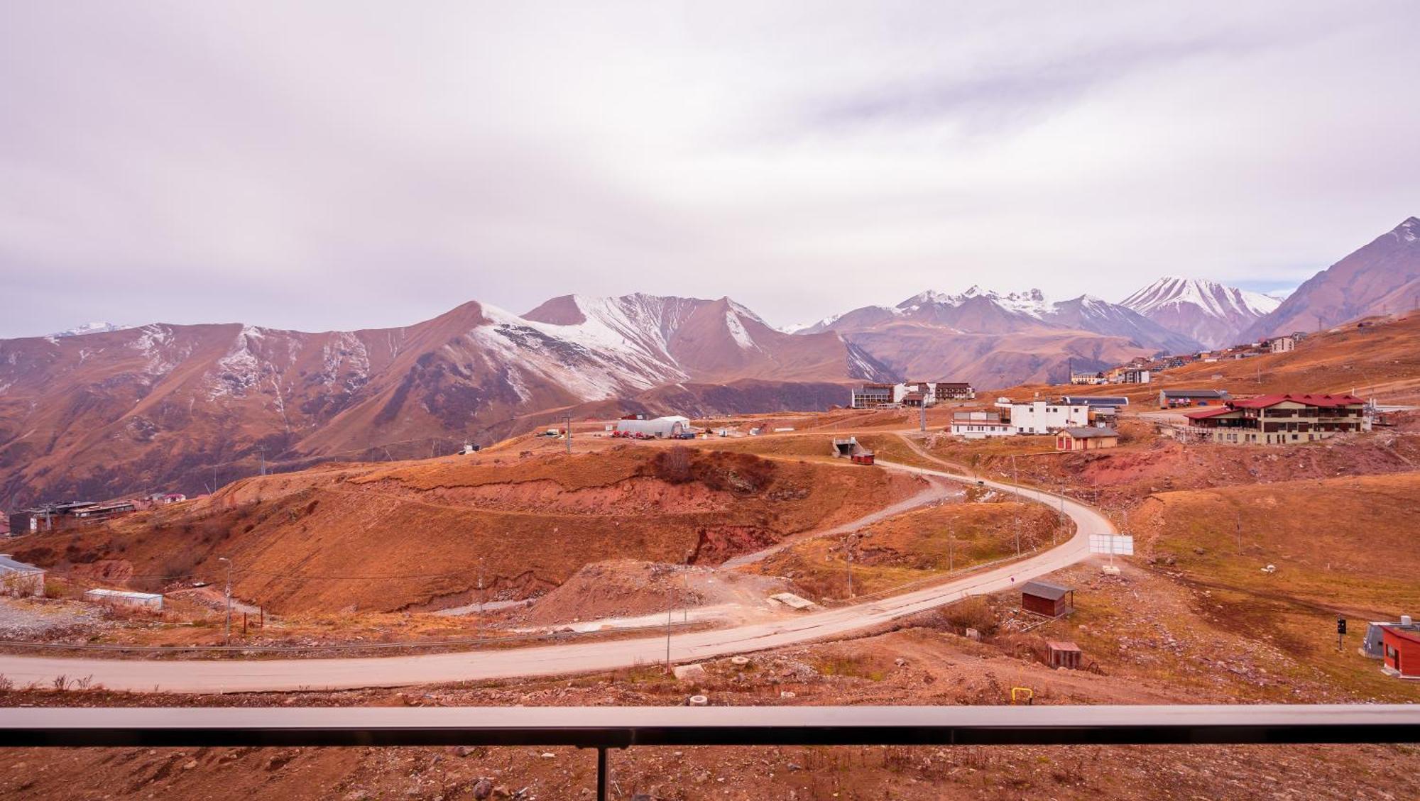 Gvc New Gudauri Alpic Mountain View Apartment Luaran gambar
